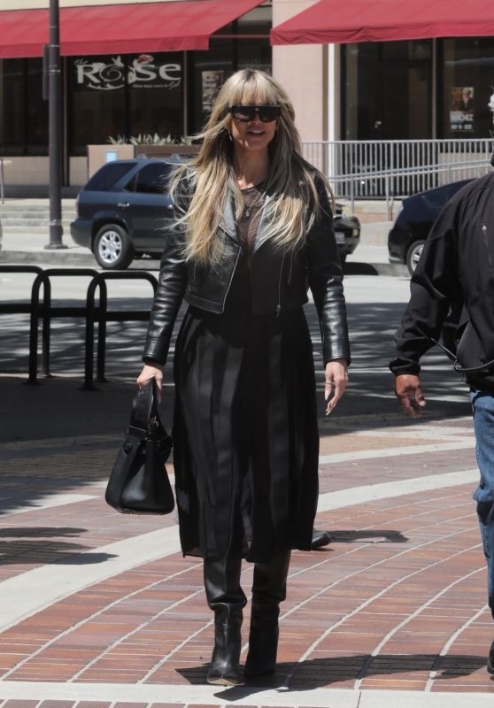 Heidi Klum in a Black Dress - Out in Pasadena 04/13/2022