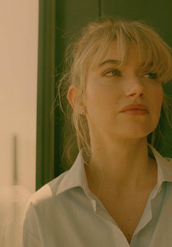 Imogen Poots - The New York Times April 2022