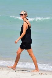 Ivanka Trump at the Beach in Miami 04/04/2022
