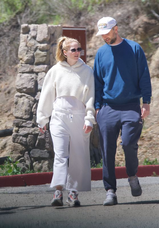 Jennifer Lawrence and Cooke Maroney - Hike in Los Angeles 04/12/2022