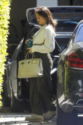 Jennifer Lopez - Visiting a Massive Real Estate Property in Beverly Hills 04/12/2022