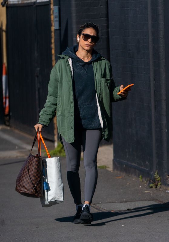 Karen Hauer - Arrives at "Strictly Come Dancing" Rehearsals in London 04/10/2022