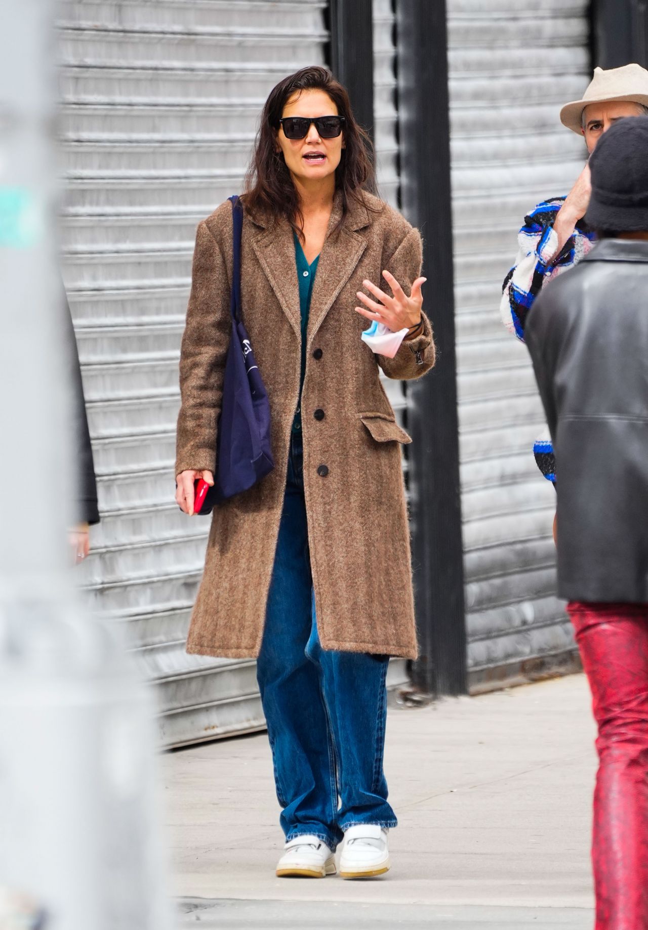 Katie Holmes - Out in New York 04/10/2022 • CelebMafia