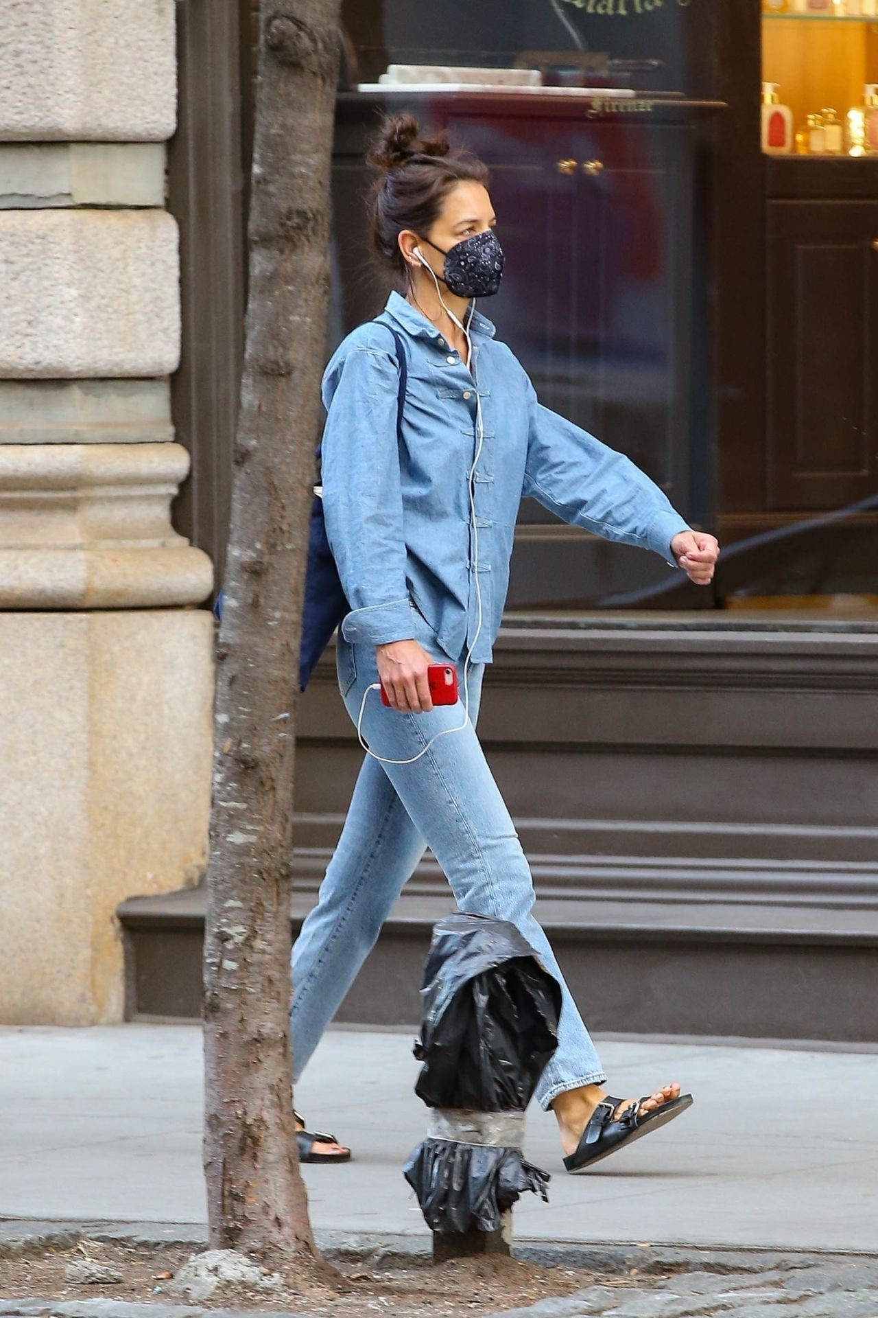 Katie Holmes walks around #NYC in an A.P.C denim top