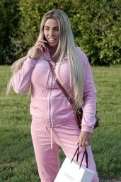 Katie Price in Comfy Outfit - London 04/25/2022