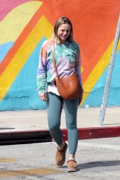 Kristen Bell   Out in Los Angeles 04 19 2022   - 54