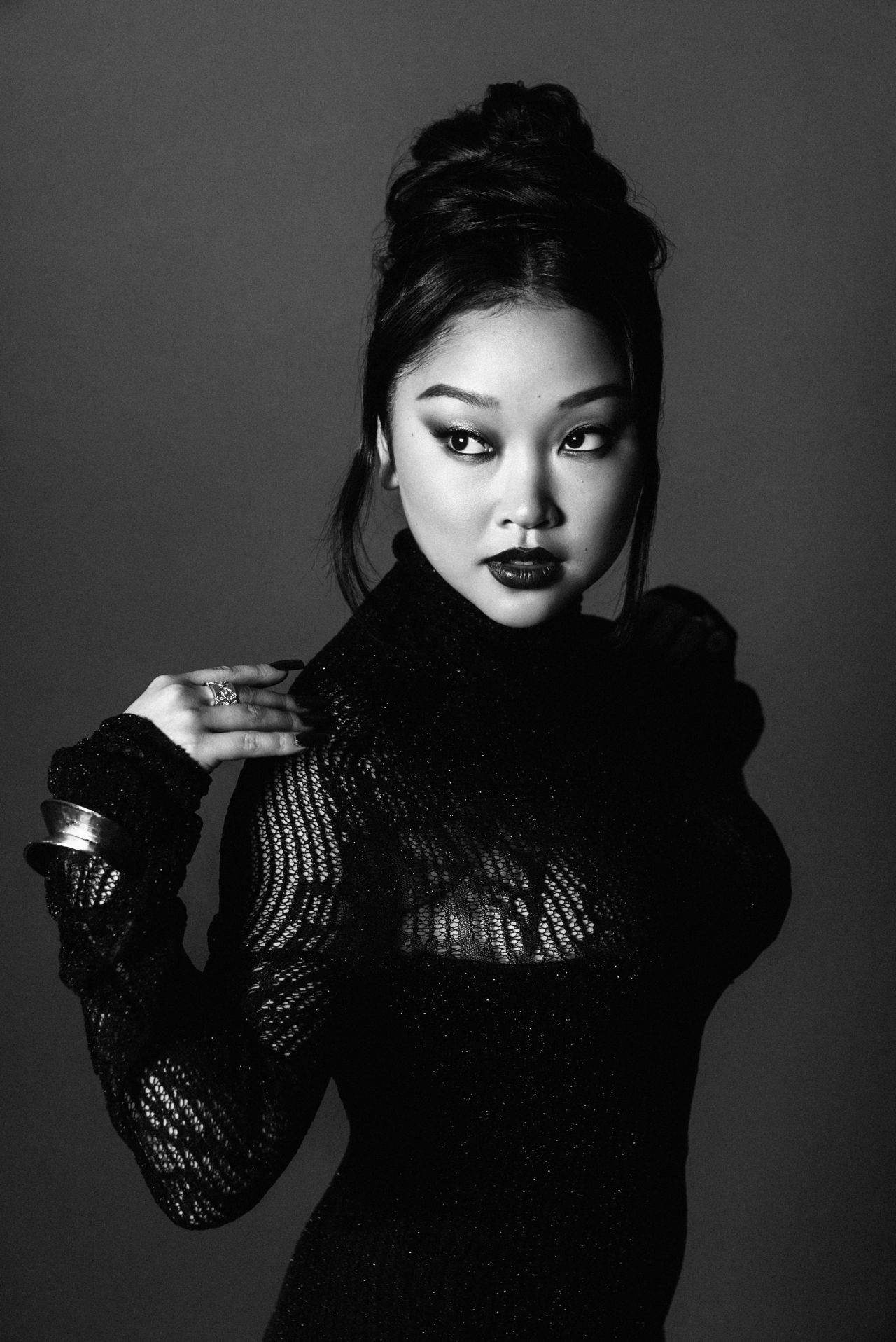 lana-condor-flaunt-magazine-the-phone-a-friend-march-2022-5.jpg