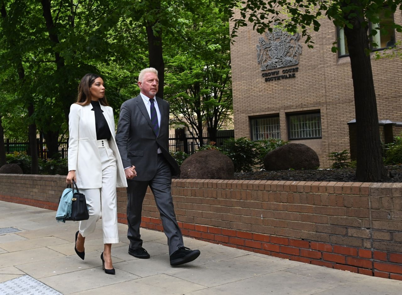 Lilian de Carvalho - Arriving at Southwark Crown Court in London 04/29