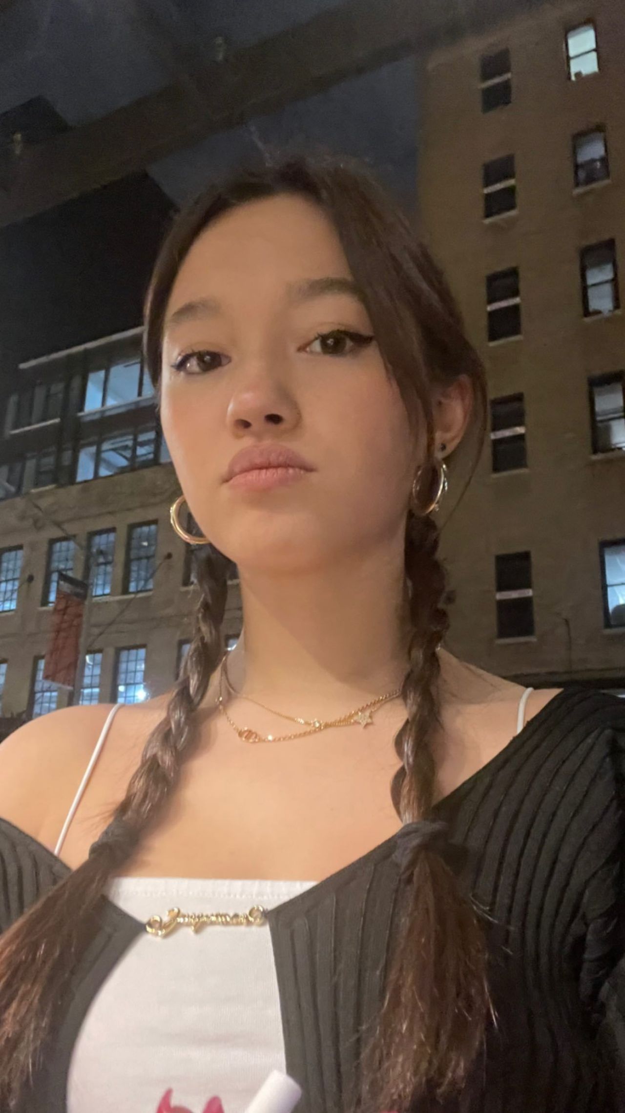 Lily Chee 04/11/2022 • CelebMafia