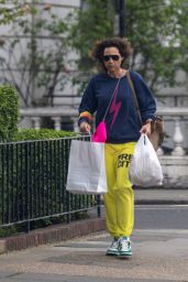 Minnie Driver - Shopping in West London 04/22/2022