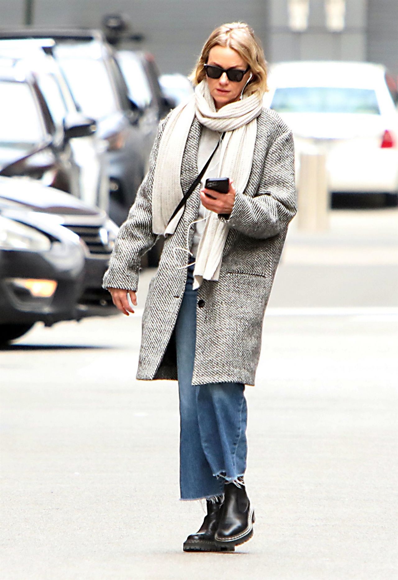 Naomi Watts - Out in Soho in New York 04/05/2022 • CelebMafia