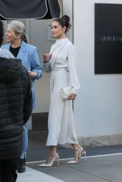 Olivia Culpo - Outside the Giorgio Armani Oscars Pre-party in Beverly Hills 03/26/2022