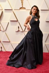 Penelope Cruz – Oscars 2022 Red Carpet