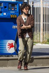 Sara Gilbert at a Gas Station in West Hollywood 04/11/2022