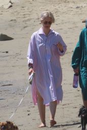 Sarah Paulson and Elizabeth Reaser - Malibu Beach 04/08/2022