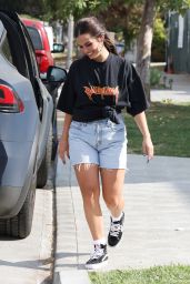 Addison Rae - Out in West Hollywood 05/21/2022