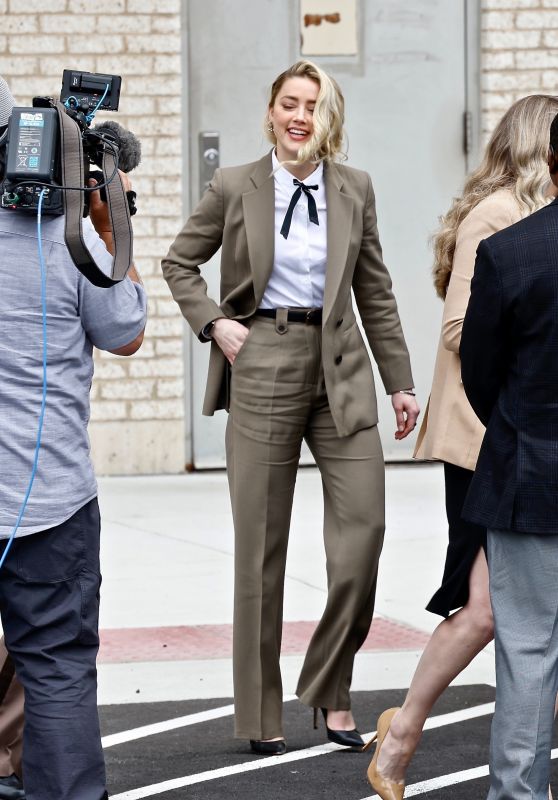 Amber Heard - Departs the Fairfax County Courthouse 05/23/2022