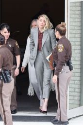 Amber Heard   Leaving the Courthouse in Fairfax 05 26 2022   - 3