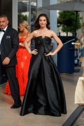 Amy Jackson - Arriving at the Martinez Hotel in Cannes 05/24/2022