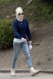 Anna Faris - Out in Los Angeles 05/24/2022