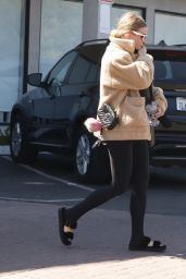 Ashlee Simpson   Out in Los Angeles 04 29 2022   - 72