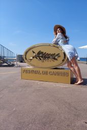 Blanca Blanco - Boulevard De La Croisette in Cannes 05/28/2022