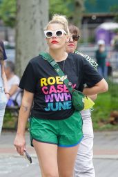 Busy Philipps at a Protest in New York 05 15 2022   - 60