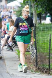 Busy Philipps at a Protest in New York 05 15 2022   - 87