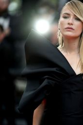 Camille Razat – Cannes Film Festival Closing Ceremony Red Carpet 05/28/2022
