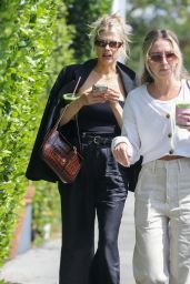 Charlotte McKinney - Out in West Hollywood 05/03/2022