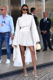 Cindy Bruna is Stylish - Cannes 05/18/2022
