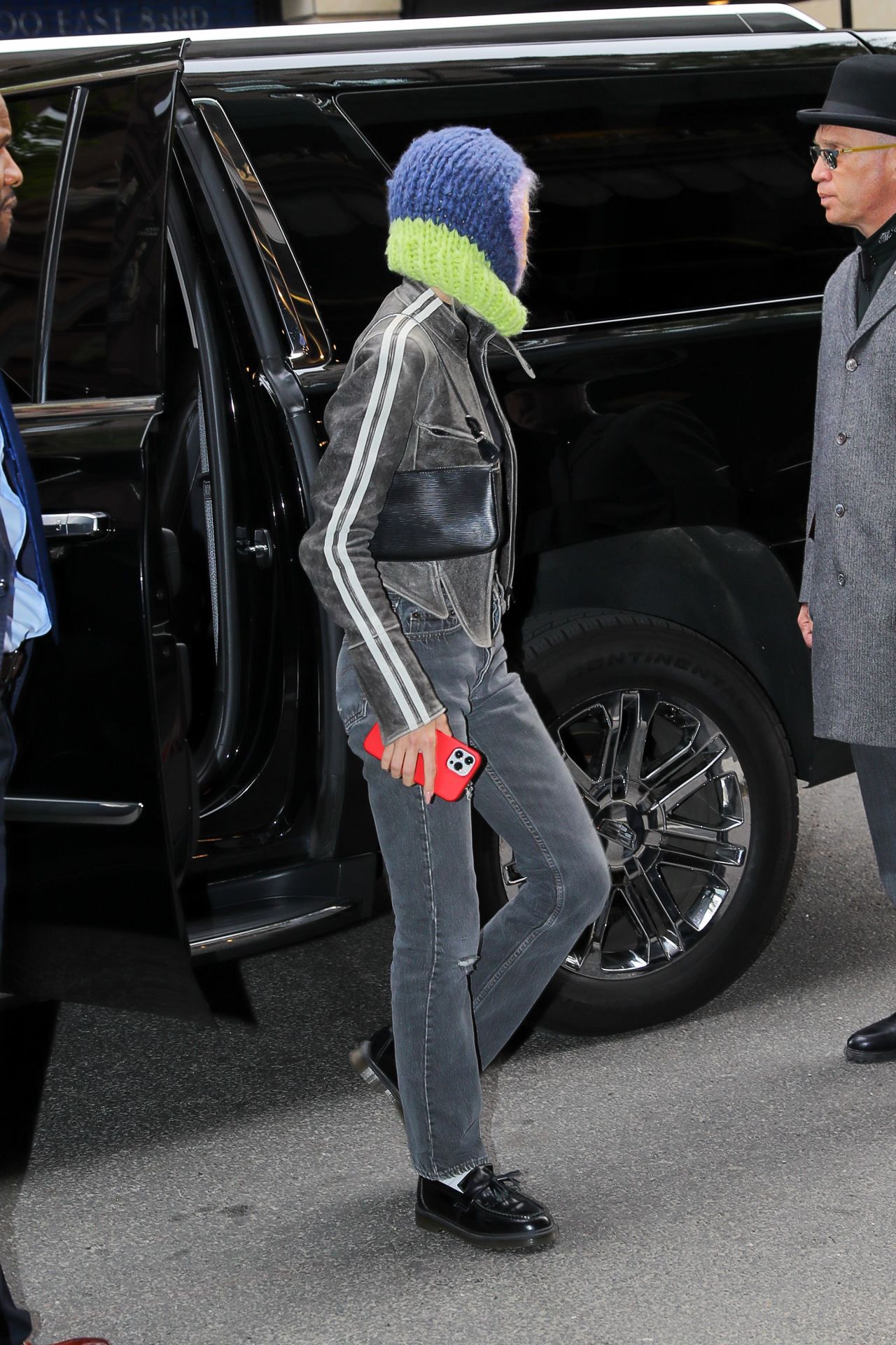 Emma Chamberlain Access on X: Unseen photos of Emma Chamberlain arriving  at the Carlyle Hotel in New York on May 1st, 2022.   / X