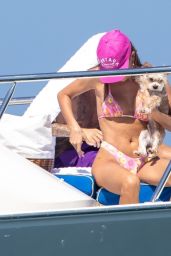 Hailey Rhode Bieber and Justin Bieber on a Boat in Cabo San Lucas 05 25 2022   - 1