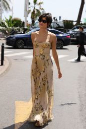 Isabeli Fontana - Arriving to the Hotel Martinez in Cannes 05/25/2022