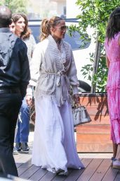 Jennifer Lopez at Soho House on Mother s Day in Malibu 05 08 2022   - 32