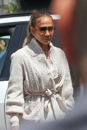 Jennifer Lopez at Soho House on Mother s Day in Malibu 05 08 2022   - 54