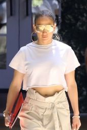 Jennifer Lopez   Out in Los Angeles 05 25 2022   - 49