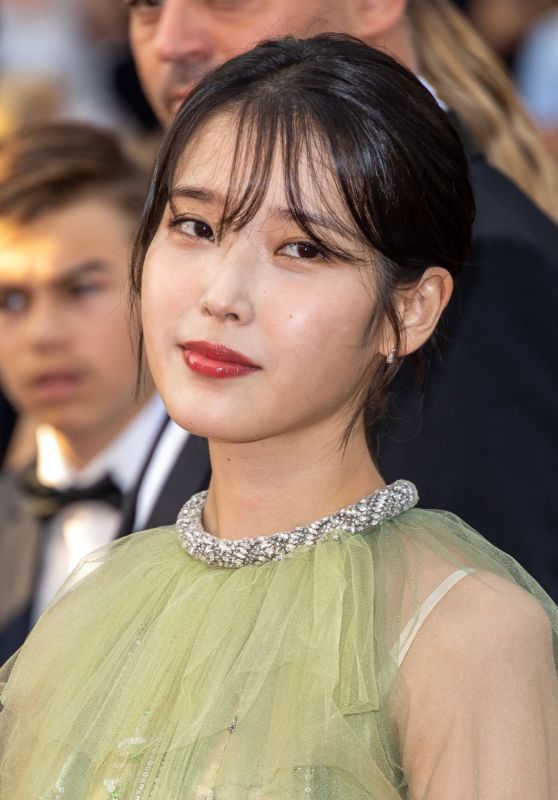 Ji-eun Lee – Cannes Film Festival Closing Ceremony Red Carpet 05/28/2022
