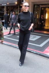 Karlie Kloss - Out in NYC 05/02/2022
