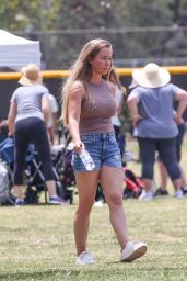 Kendra Wilkinson - Out in Los Angeles 05/15/2022