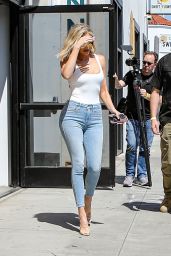 Khloe Kardashian - Filming Her HULU Show on Melrose Avenue in West Hollywood 05/04/2022