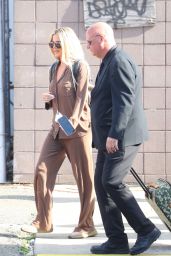 Khloe Kardashian - Out in New York 05/17/2022