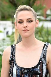 Kristen Stewart   Chanel Cruise 2022 2023 Fashion Show in Monte Carlo 05 05 2022   - 40