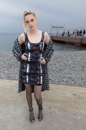 Kristen Stewart   Chanel Cruise 2022 2023 Fashion Show in Monte Carlo 05 05 2022   - 24