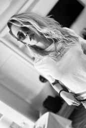 Kristen Stewart   Photoshoot in Cannes May 2022   - 73
