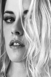 Kristen Stewart   Photoshoot in Cannes May 2022   - 16