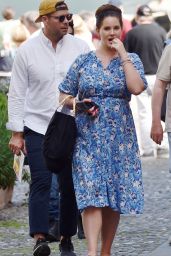 Lana Del Rey   Shopping in Portofino 05 14 2022   - 39