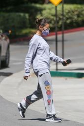 Mila Kunis - Out in Los Angeles 05/11/2022