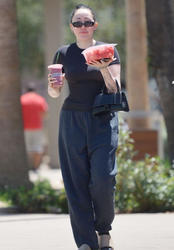 Noah Cyrus - Out in Los Angeles 05/16/2022