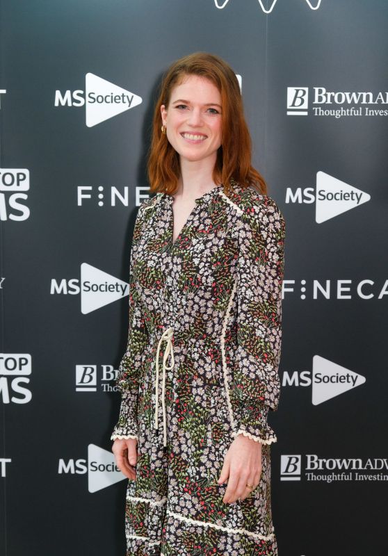 Rose Leslie   SMS Battles Quiz for The MS Society in London 05 12 2022   - 1